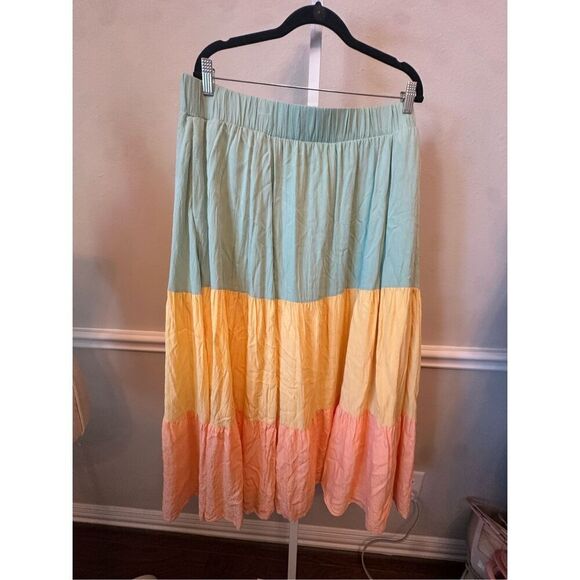 Torrid Tiered Maxi Skirt Size 3 - Picture 3 of 5